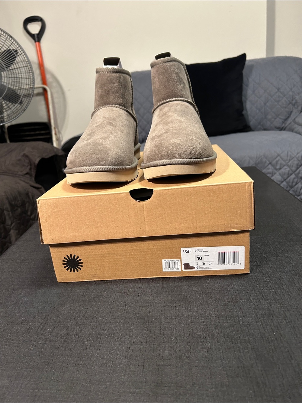 UGG Men’s Chukka Suede Boots in Gray-Taupe